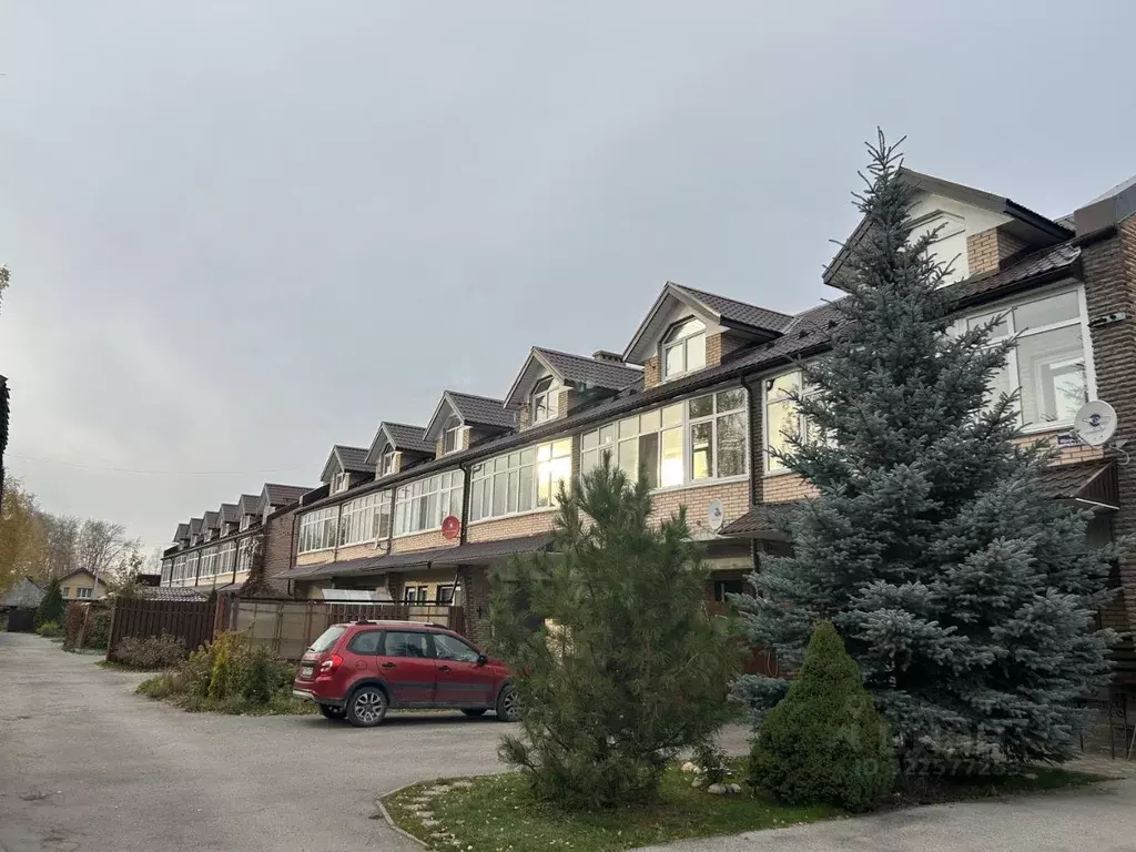 Таунхаус в Пермский край, Пермь ул. Александра Щербакова, 72 (111 м) - Фото 1