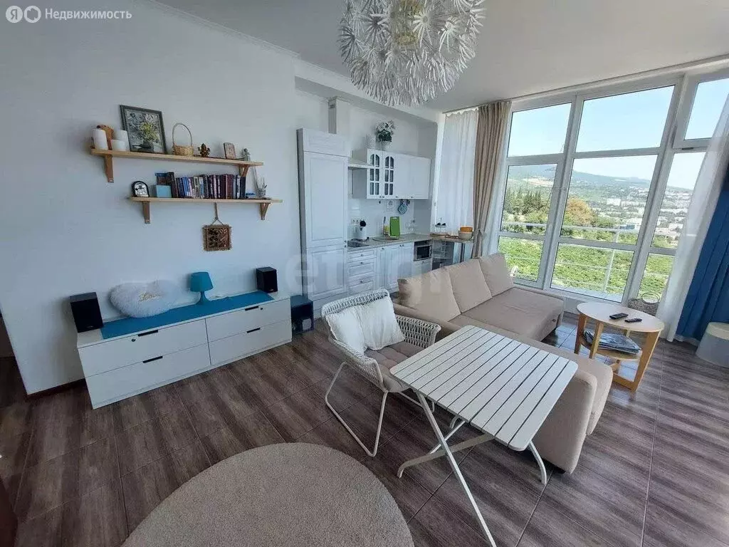 Квартира-студия: Республика Крым, муниципальный округ Ялта, посёлок ... - Фото 2