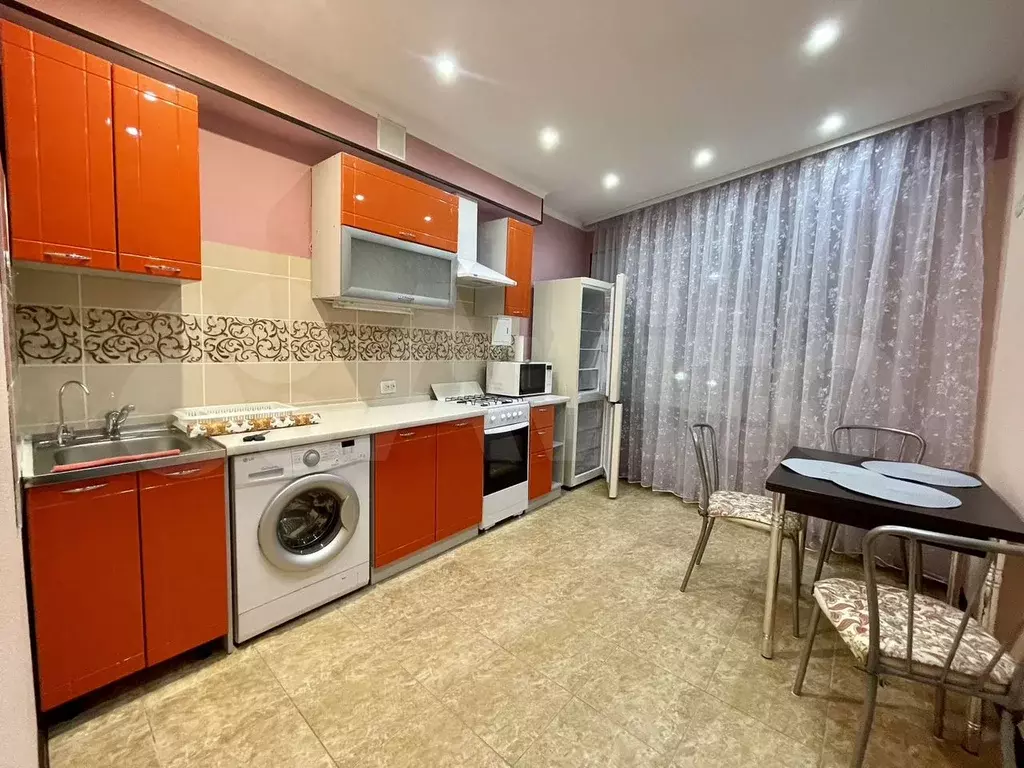 2-к. квартира, 56,4 м, 2/6 эт. - Фото 0
