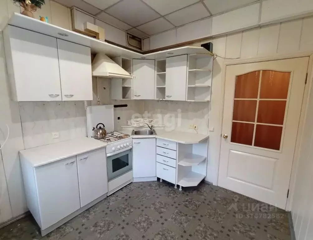 2-к кв. Волгоградская область, Волгоград Комсомольская ул., 10 (53.9 ... - Фото 0
