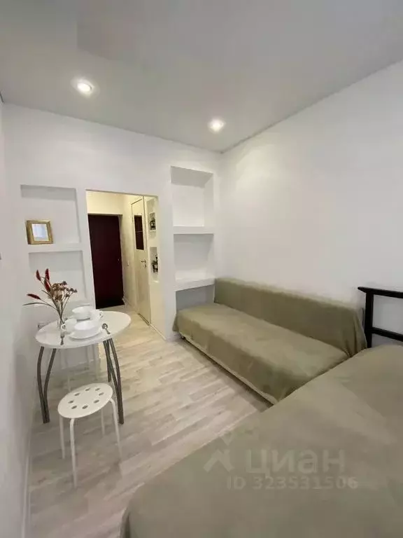 1-к кв. Татарстан, Казань ул. Гаяза Исхаки, 1 (18.0 м) - Фото 2