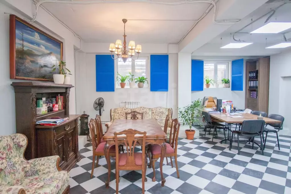 Помещение свободного назначения в Сахалинская область, Южно-Сахалинск ... - Фото 1