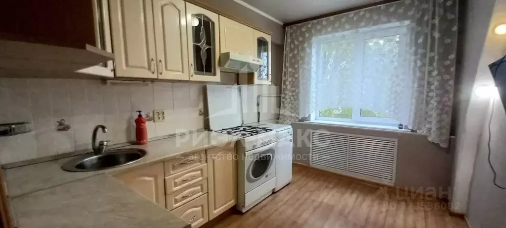 3-к кв. Брянская область, Брянск ул. Молодой Гвардии, 58к1 (61.7 м) - Фото 1