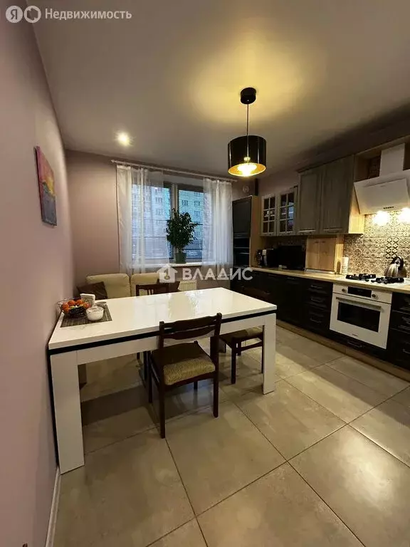 2-комнатная квартира: Калининград, улица Николая Карамзина, 36 (63 м) - Фото 2