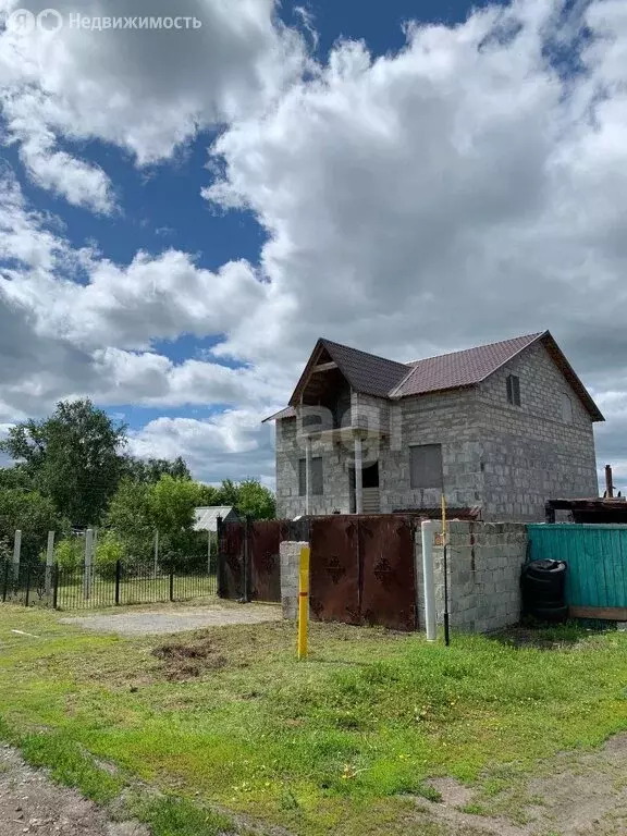 Дом в Свердловская область, Ирбит (295.7 м) - Фото 0