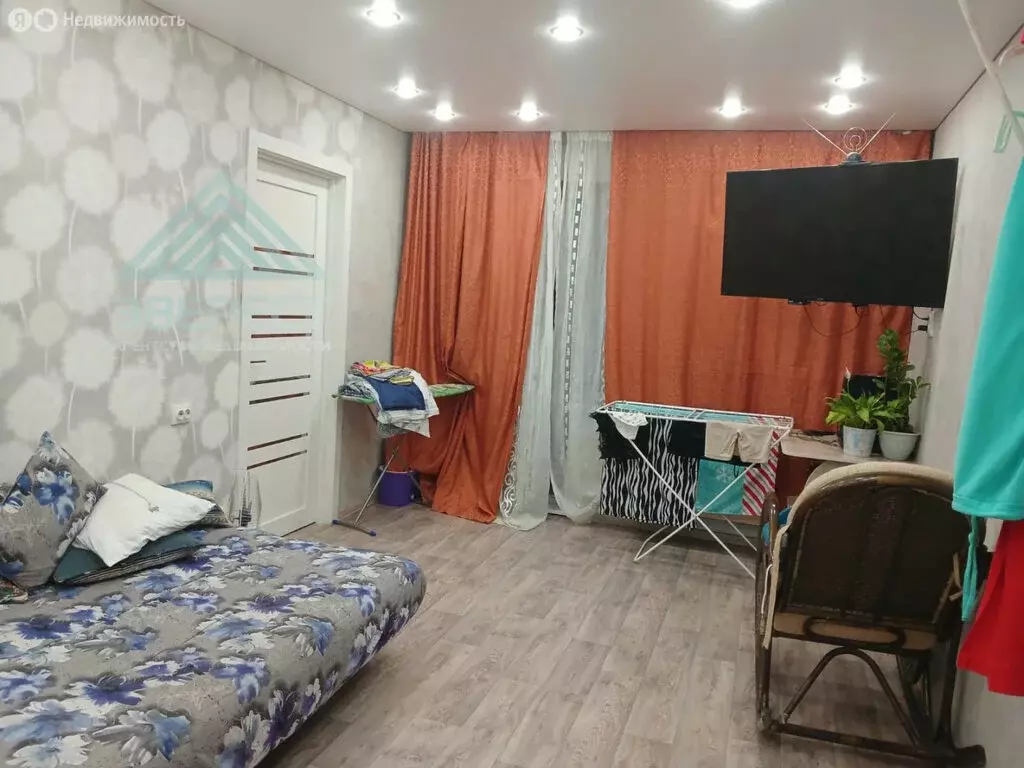 3-комнатная квартира: Абакан, Аскизская улица, 152 (47.5 м) - Фото 0