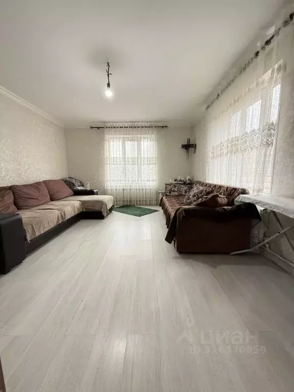 Дом в Чеченская республика, Грозный Внутренняя ул., 7 (210 м) - Фото 1