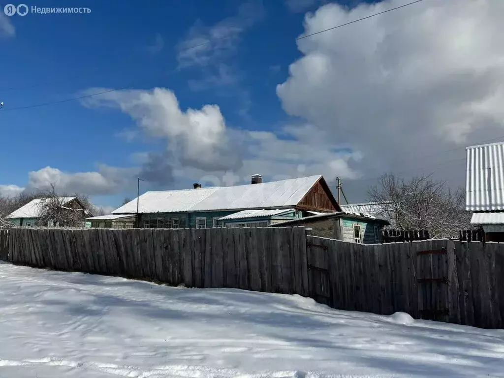 Дом в Брянская область, Навлинское городское поселение, деревня Липки ... - Фото 0