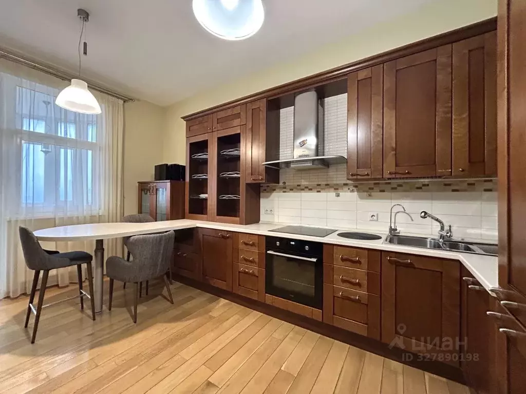 3-к кв. Москва Осенний бул., 17 (90.0 м) - Фото 1