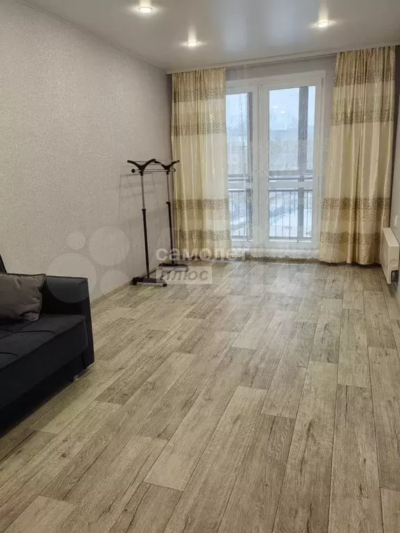 1-к. квартира, 42 м, 2/21 эт. - Фото 0