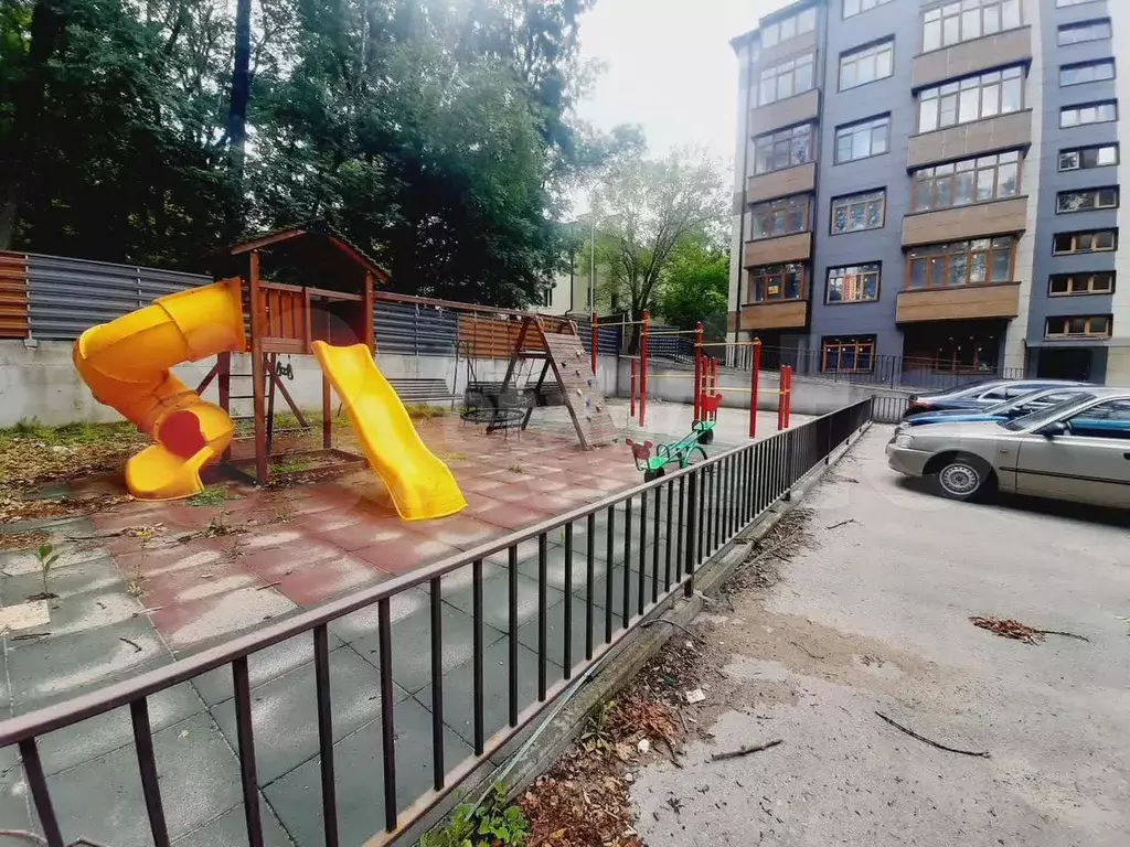3-к. квартира, 122 м, 3/6 эт. - Фото 1