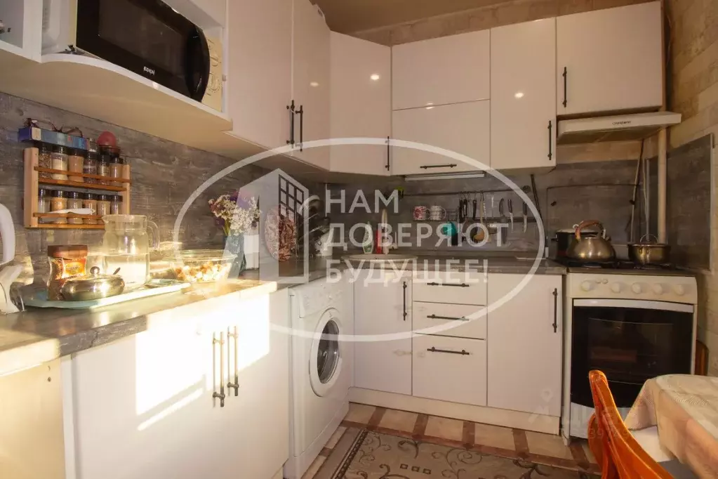 3-к кв. Пермский край, Чайковский ул. Азина, 33 (54.6 м) - Фото 2