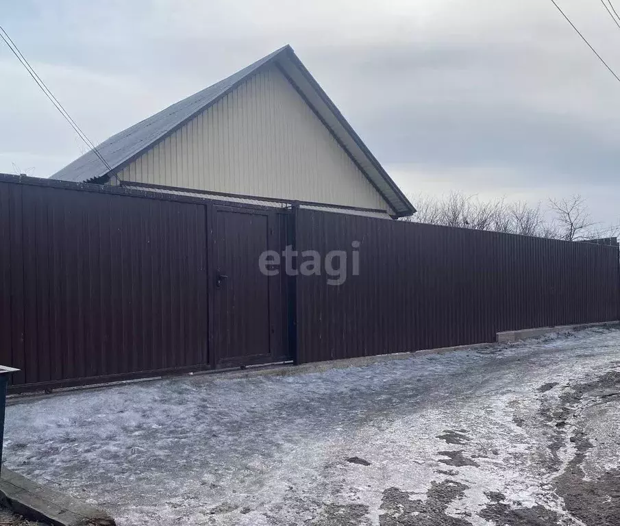 Дом в Хакасия, Черногорск Автомобильная ул. (56 м) - Фото 0