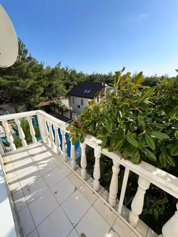 Дом в Краснодарский край, Геленджик Ейская ул., 4 (300 м) - Фото 2