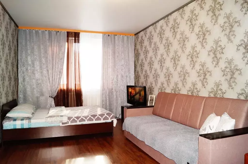 1-к кв. Омская область, Омск бул. Архитекторов, 12к1 (40.0 м) - Фото 1