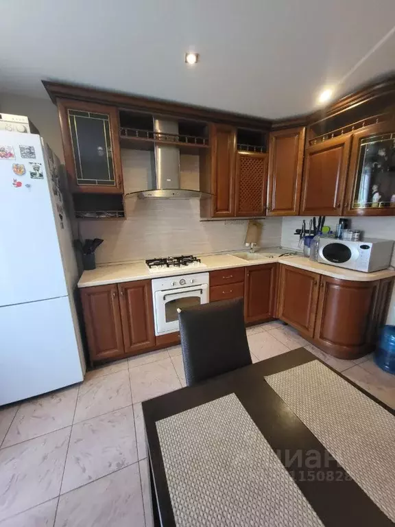 3-к кв. Псковская область, Псков Рижский просп., 81 (70.0 м) - Фото 0