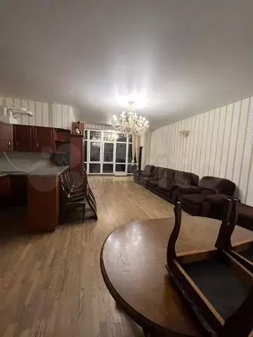 3-к. квартира, 130 м, 3/4 эт. - Фото 0