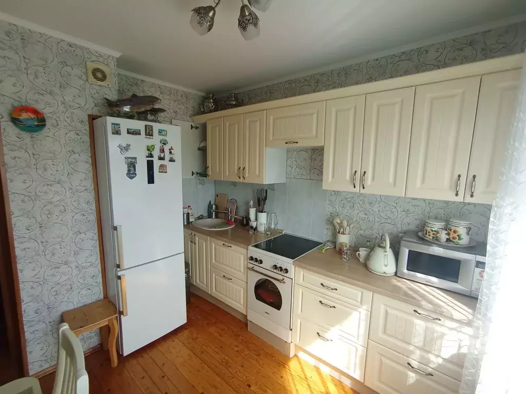 2-к кв. Московская область, Химки Зеленая ул., 15А (52.2 м) - Фото 0