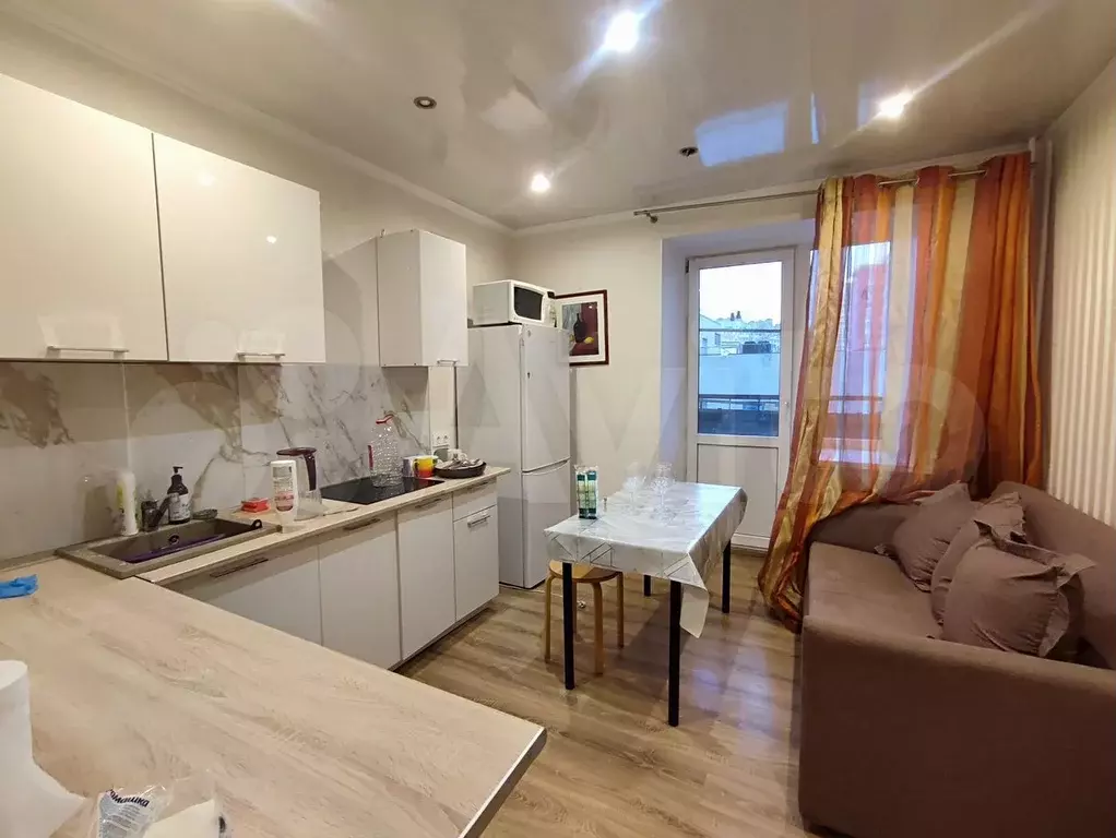 1-к. квартира, 40 м, 3/14 эт. - Фото 0