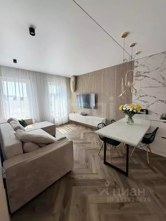 2-к кв. Тюменская область, Тюмень ул. Николая Машарова, 4 (69.0 м) - Фото 1