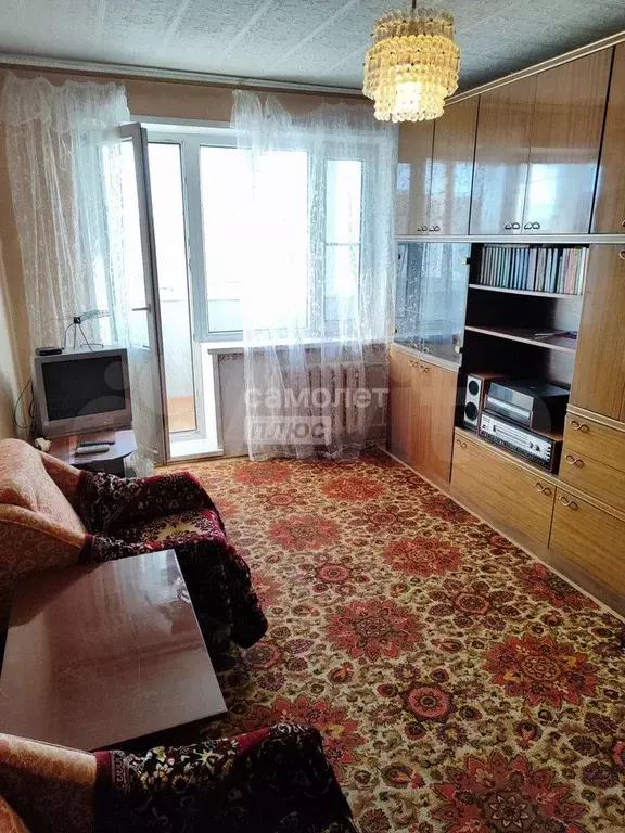 2-к. квартира, 50 м, 9/9 эт. - Фото 0