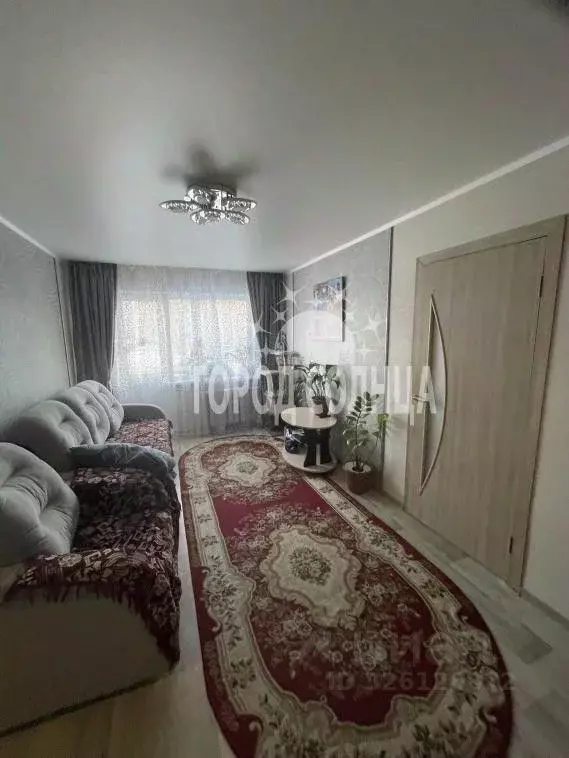 3-к кв. Омская область, Омск Городок Нефтяников мкр, ул. Круговая, 8А ... - Фото 1