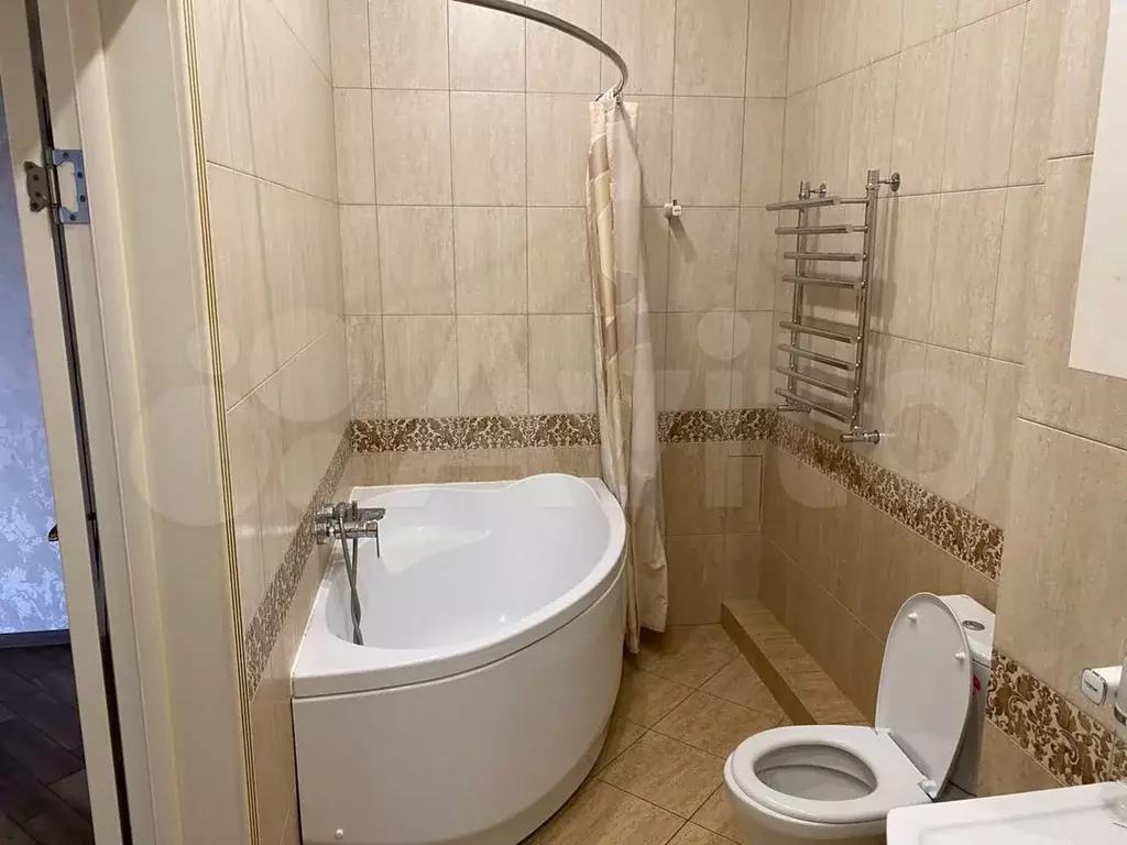 1-к. квартира, 60м, 3/9эт. - Фото 1