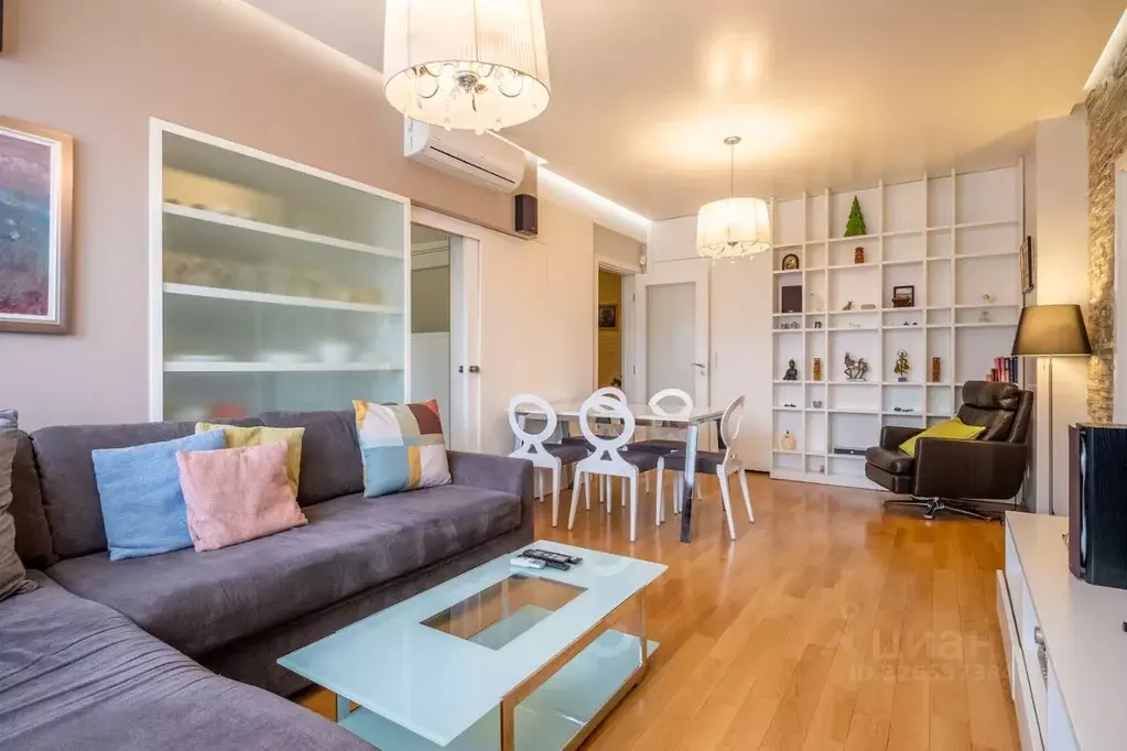 2-к кв. Краснодарский край, Сочи Светлана мкр, просп. Пушкина, 14 ... - Фото 2