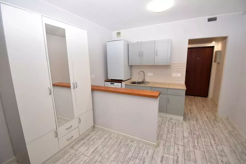 Студия Санкт-Петербург пос. Парголово, Заречная ул., 11к6 (26.0 м) - Фото 1