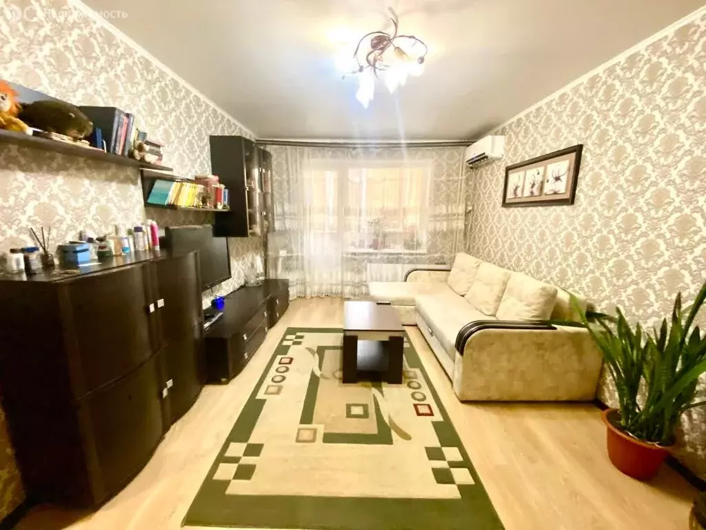 1-комнатная квартира: Саратов, улица имени К.Г. Уфимцева, 3В (33.7 м) - Фото 0