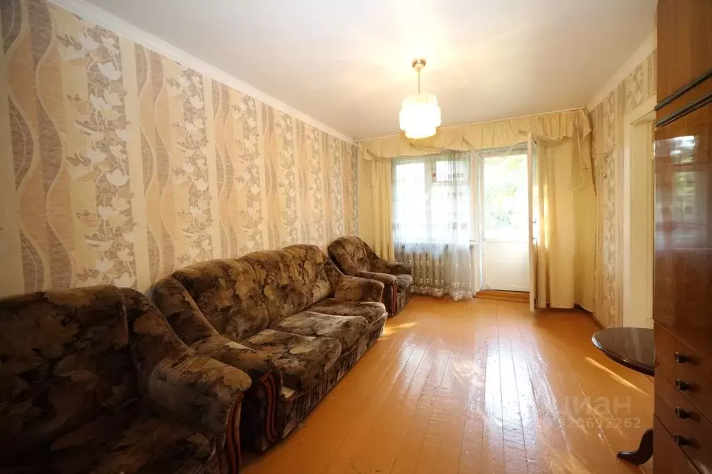3-к кв. Псковская область, Псков Народная ул., 29 (56.3 м) - Фото 0