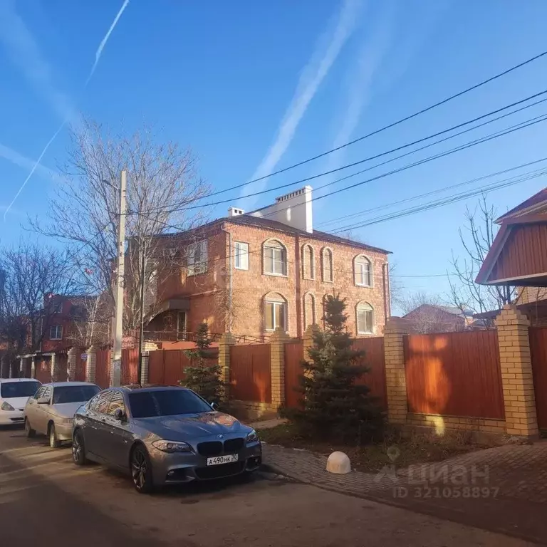 Дом в Астраханская область, Астрахань Васильковая ул., 14А (408 м) - Фото 1