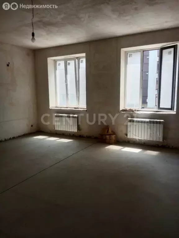2-комнатная квартира: Махачкала, улица Лаптиева, 3 (84 м) - Фото 0