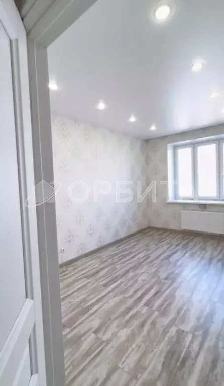 2-к кв. Тюменская область, Тюмень ул. Республики, 204к11 (69.7 м) - Фото 2