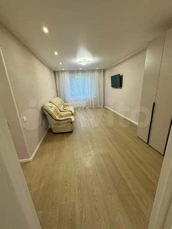 3-к. квартира, 60 м, 3/9 эт. - Фото 1