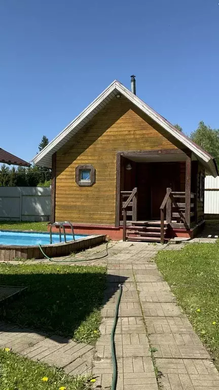 Дом в Калужская область, Мещовск городское поселение, д. Шалово ул. ... - Фото 1