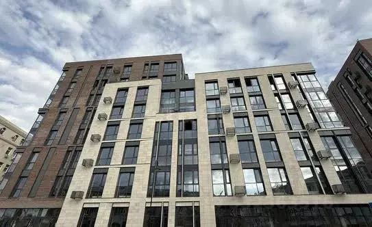 1-к кв. Татарстан, Казань ул. Галиаскара Камала, 39 (48.0 м) - Фото 1