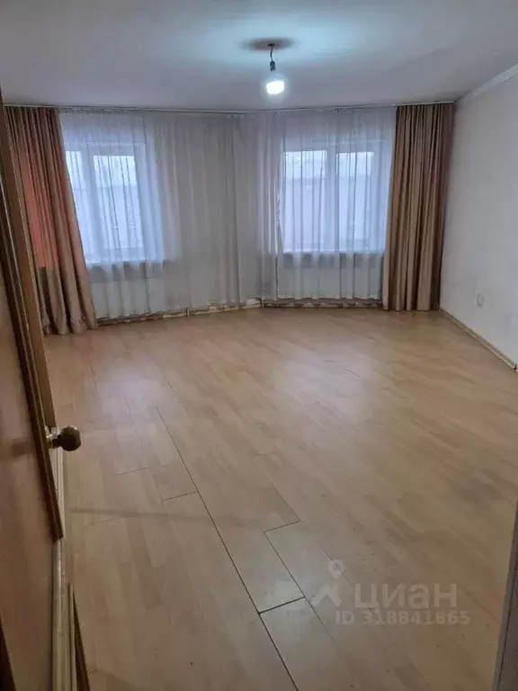 2-к кв. Бурятия, Улан-Удэ Сосновая ул., 14 (73.6 м) - Фото 0