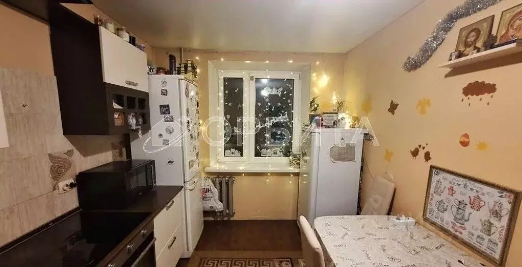 3-к кв. Тюменская область, Тюмень Малая Боровская ул., 38 (85.4 м) - Фото 1