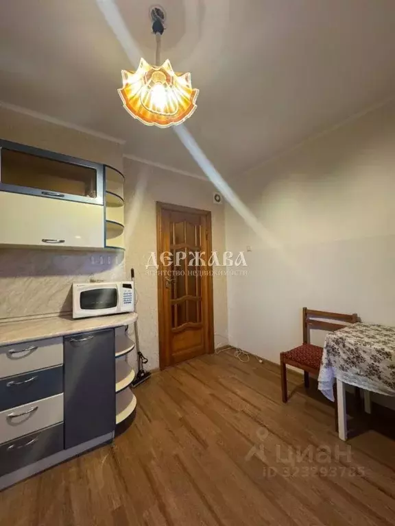 1-к кв. Белгородская область, Старый Оскол Юбилейный мкр, 4 (39.0 м) - Фото 2