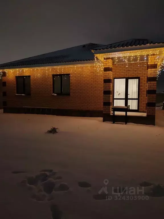 Дом в Оренбургская область, Оренбургский район, с. Ивановка ул. ... - Фото 1