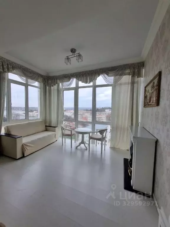 3-к кв. Севастополь ул. Сенявина, 5 (90.0 м) - Фото 2