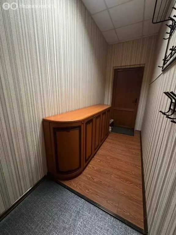 3-комнатная квартира: Уссурийск, Комсомольская улица, 30 (100 м) - Фото 1