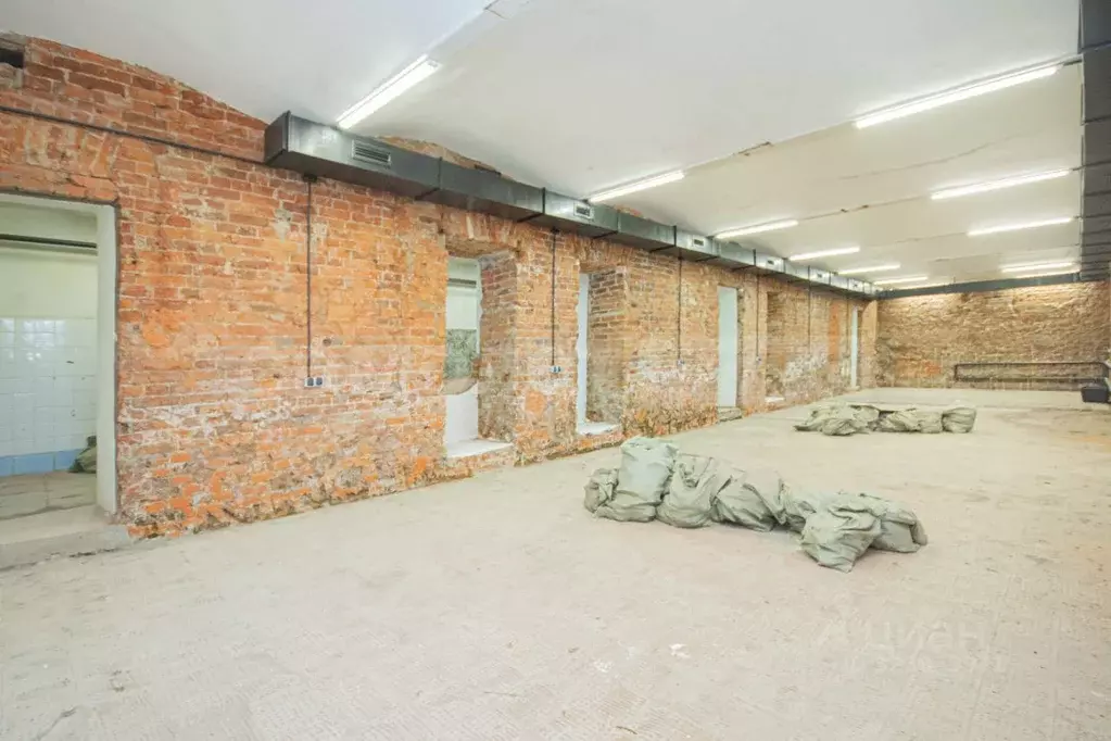 Помещение свободного назначения в Московская область, Наро-Фоминск пл. ... - Фото 2