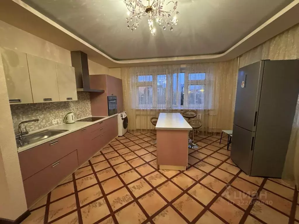 2-к кв. Тюменская область, Тюмень ул. Малыгина, 59 (83.0 м) - Фото 1