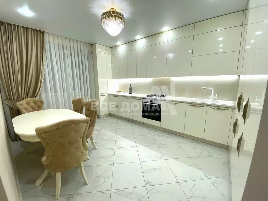 4-к кв. Ставропольский край, Ставрополь ул. Рогожникова, 23/2к1 (100.0 ... - Фото 0