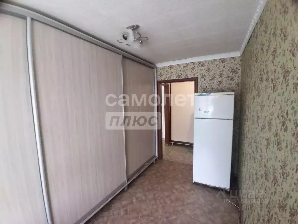3-к кв. Белгородская область, Старый Оскол Интернациональный мкр, 36 ... - Фото 0