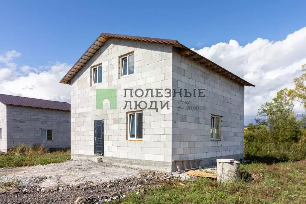 Дом в Хабаровский край, Хабаровский район, Тополевское с/пос, с. ... - Фото 1