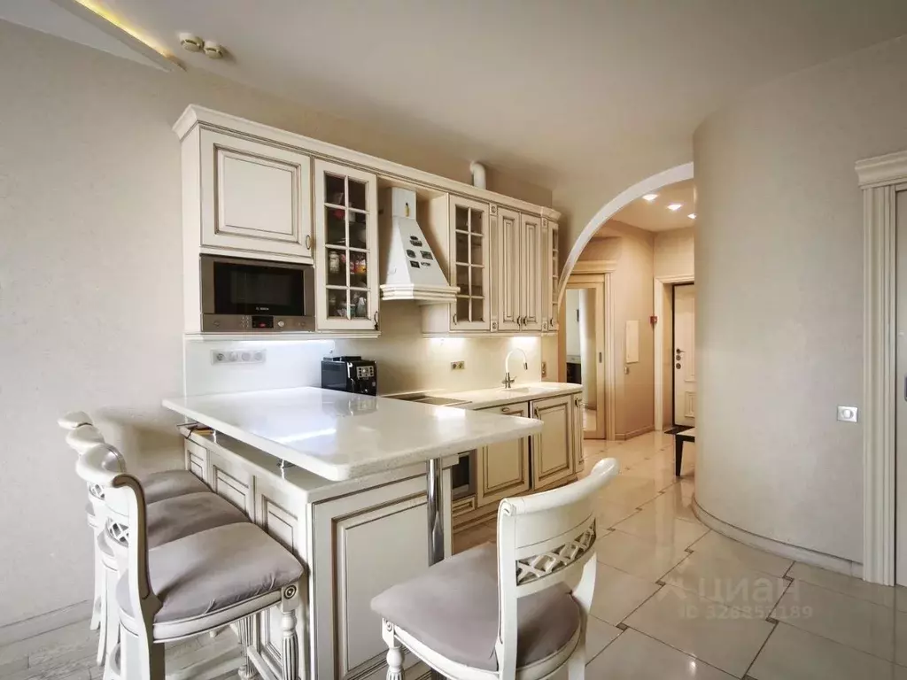 2-к кв. Москва ул. Архитектора Власова, 8 (96.0 м) - Фото 1