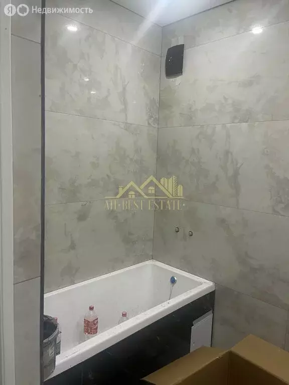 2-комнатная квартира: Владикавказ, улица Билара Кабалоева, 20 (63 м) - Фото 1